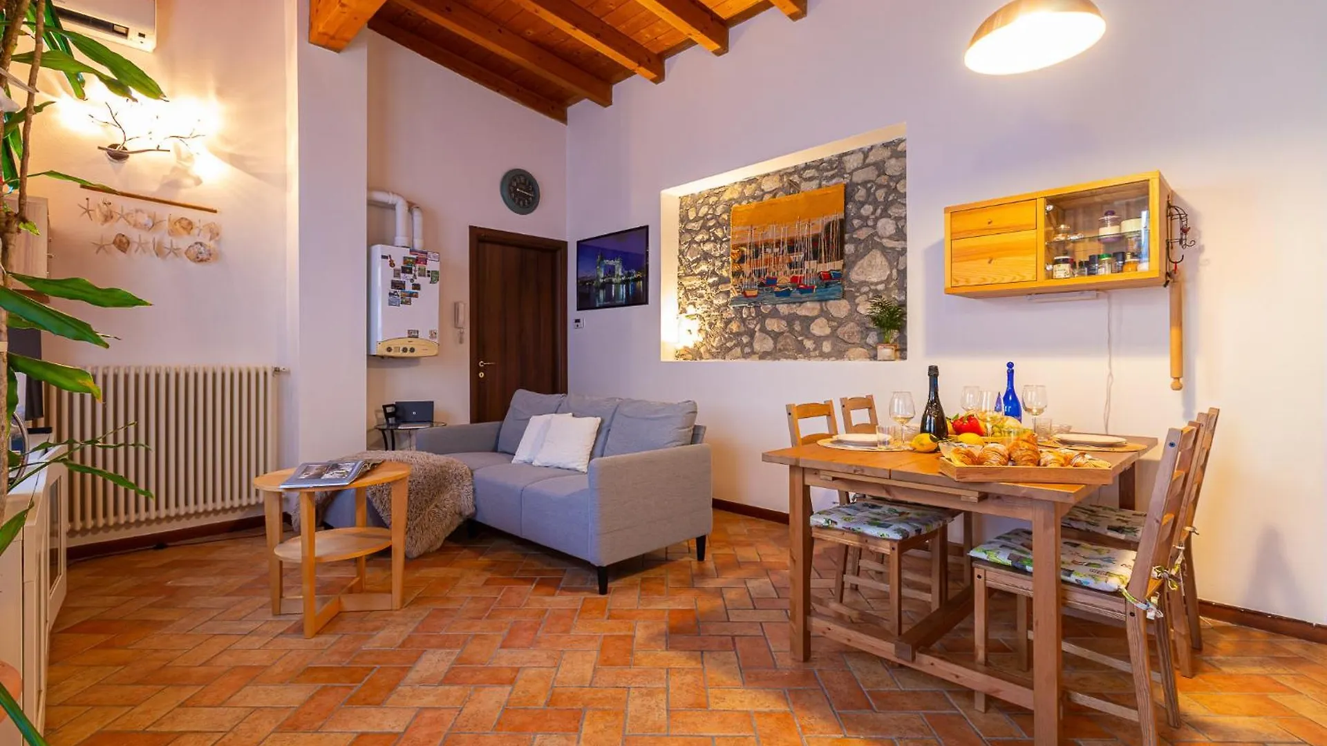 Your Comfort Zone Bgl Moniga del Garda 0*,  Italy